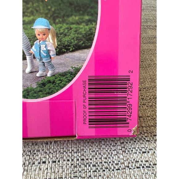 Barbie & Kelly Fashion Avenue Matchin' Styles Ski Snow Outfits 1996 Clothing Set - Picture 5 of 8